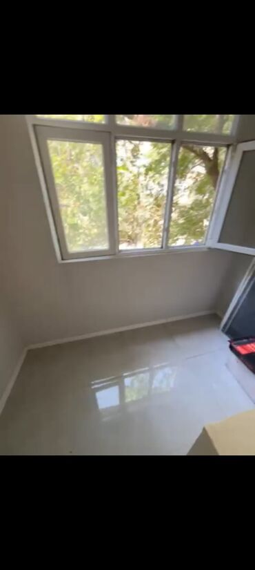 Uzunmüddətli kirayə mənzillər: Qara Qarayev metrosu yaxınlığında 5 mərtəbəli binanın 2 ci -da lalafo.az — 5 Uzunmüddətli kirayə mənzillər: Qara Qarayev metrosu yaxınlığında 5 mərtəbəli binanın 2 ci — 5