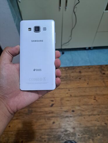 İnformatika: Samsung Galaxy A5, 16 GB, rəng - Ağ, Sensor