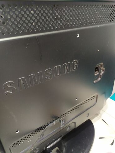 Korpuslar: Masaüstü kompüter sistemi – ATX tipli qara korpus Xarici görünüş: - — 19