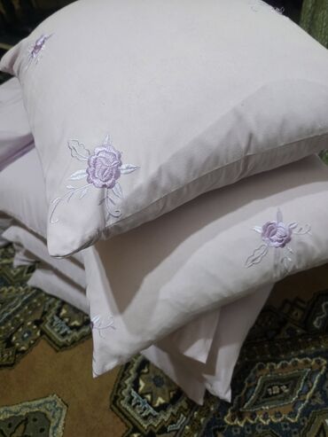 Döşəklər: Böyüklər üçün Yeni Döşək, Ünvandan götürmə — 11