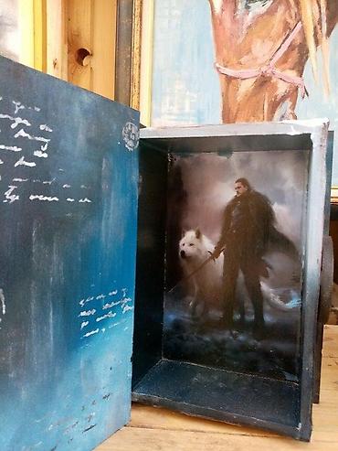 dekor kanjiza: GAME OF THRONES DRVENA KUTIJA-KNJIGA ZA NAKIT NOVO AKCIJA | Cene — 8