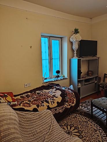 Mənzillər: 2 otaqlı mənzil (studia tipli zal + ayrıca yataq otağı) — 3