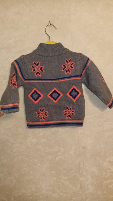 Kurtkalar: Qalın jaket kurtkalar,yeni kimi.6 aydan 3yasa qədər — 3