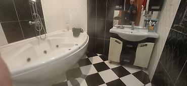 moyka hamam ucun: Satılır: tam komplekt Tualet otağı (Moyka və unitaz) və vanna otağı( — 4