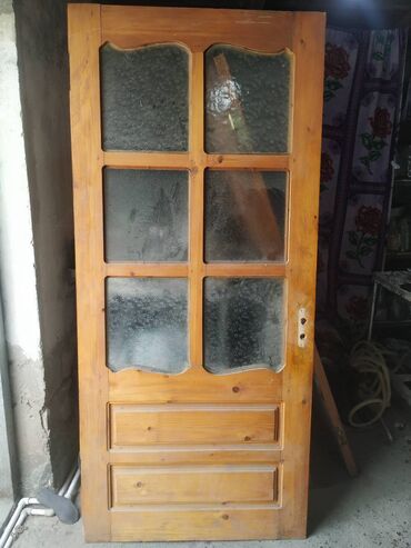 otaq qaplar: Taxta qapi hundurluk 2 metr eni 90 sm dir