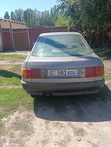 Унаа: Audi 80: 1990 г., 1.8 л, Кол менен иштөөчү, Бензин, Седан — 2