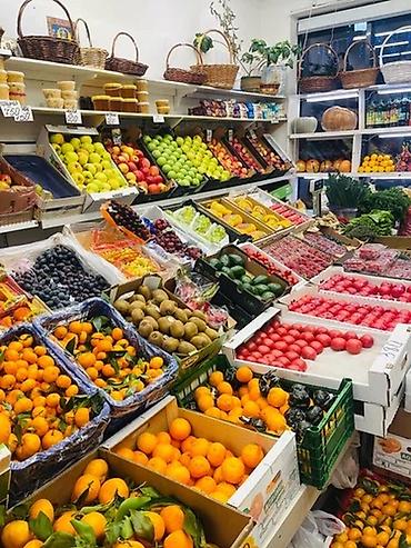 овоши фрукты: Ищу помещения для Овощей и фруктов ! В проходимом месте — 3