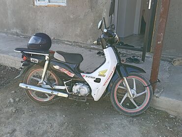 зеркала на мотоцикл купить: Представляем мотоцикл Honda Cub, универсальный и надёжный вид