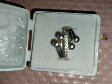 srebrni prsten sa zelenim kamenom: Women's ring, Celine, Material: Pearl