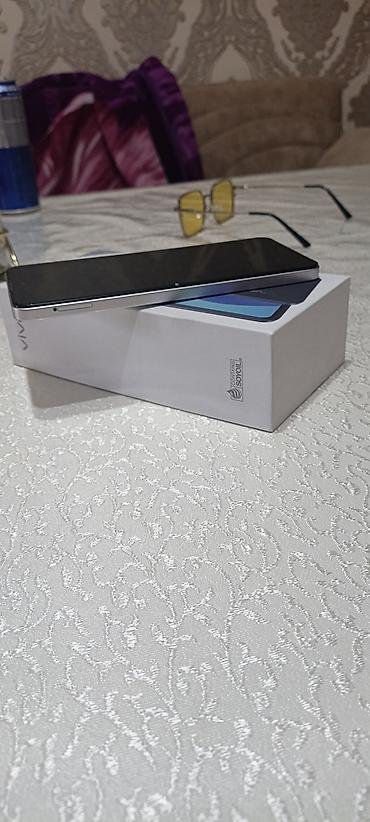 Vivo: Vivo Y19, 128 GB, Face ID — 9