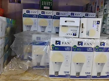 LED‑лампы FAN - Мощность: 18 Вт и 15 Вт (на коробках указаны обе