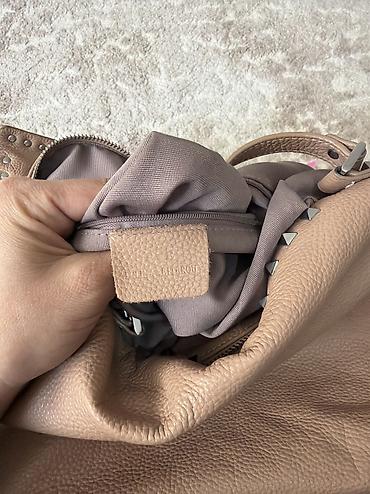 ll bean: Сумка из мягкой зернистой натуральной кожи, цвет — нюд/бежевый. По — 4