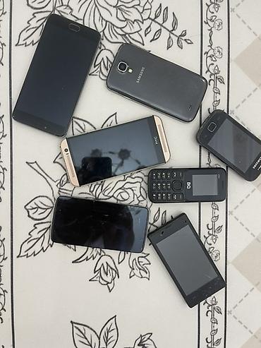 note 2: Набор из 7 мобильных телефонов разного типа и брендов. Состав: - — 1