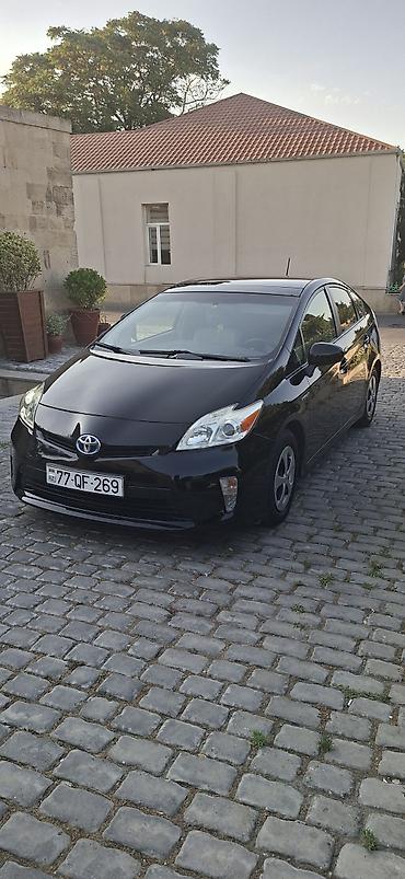 Toyota: Toyota Prius: 1.8 l | 2015 il Hetçbek — 5