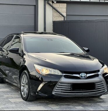 машины 2010 года и выше: Toyota Camry: 2017 г., Гибрид, Седан