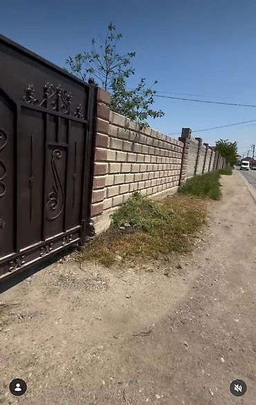 Продажа коттеджей и домов: 💫 Продается большой дом срочно !!! 💫 Район : Ала -Тоо 3 📐 Площадь — 2