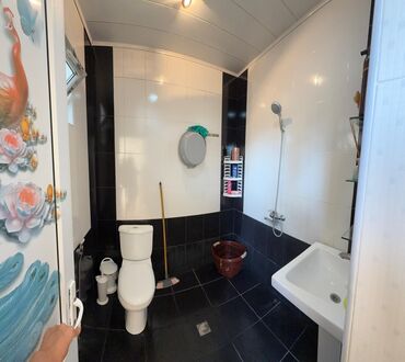 Həyət evləri və villaların satışı: Əhmədli 5 otaqlı, 111 kv. m, Orta təmir — 8