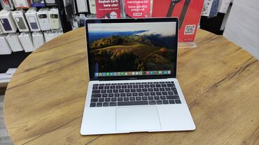 Acer: Apple MacBook, 13.3 ", Intel Core i5, 128 GB