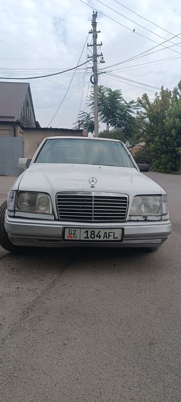 лупарик мерс 210: Mercedes-Benz W124: 1990 г., 3 л, Механика, Дизель, Седан