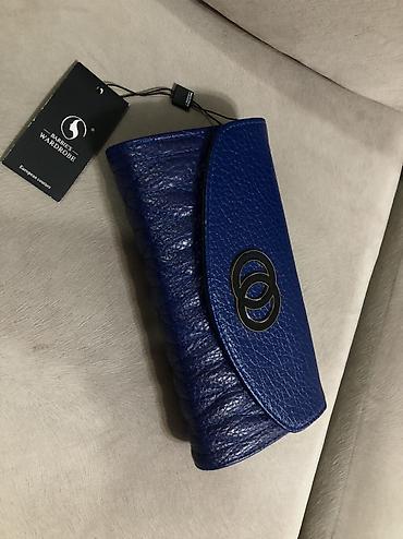 klatç: Zərif göy rəngdə çanta (klatç) 👜 • Rəng: Göy • İki istifadə imkanı — 1