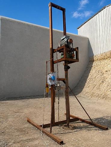 Kənd təssərüfatı avadanlığı: 🔧 Avadanlıq: Su quyusu qazma qurğusu ⚡ Gərginlik: 0 faza, 220V — 1