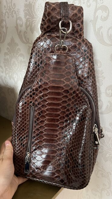 сумка чамадан: Новая барсетка из настоящей кожи питона. Сделан и привезен из Бали для