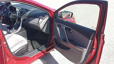 chery amulet a15: Hyundai Elantra: 1.8 l | 2013 il Sedan — 2