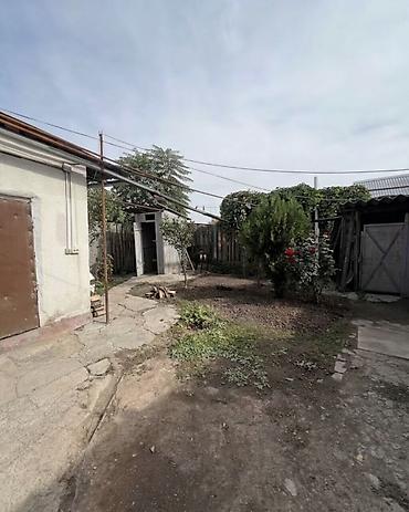 Продажа коттеджей и домов: 🏡 Продается полдома в Рабочем городке! 🏡 📐 Площадь участка: 2.8 сотки — 17