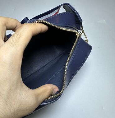 Другие сумки: Продаю сумку!
Качество отличное.
Новая
Никто не носил!
Торг уместен — 7