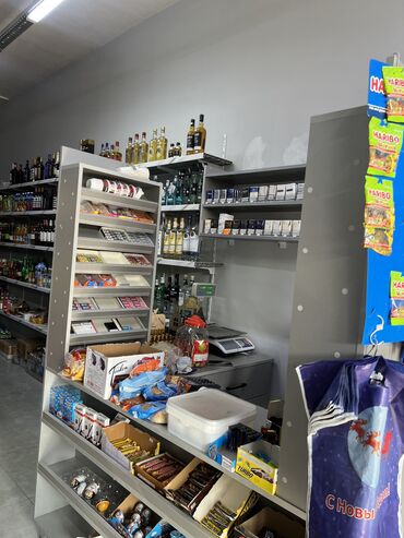 Mağazalar: Razinde market icare verilir.65kv her bir seraiti var.Post terminal — 5