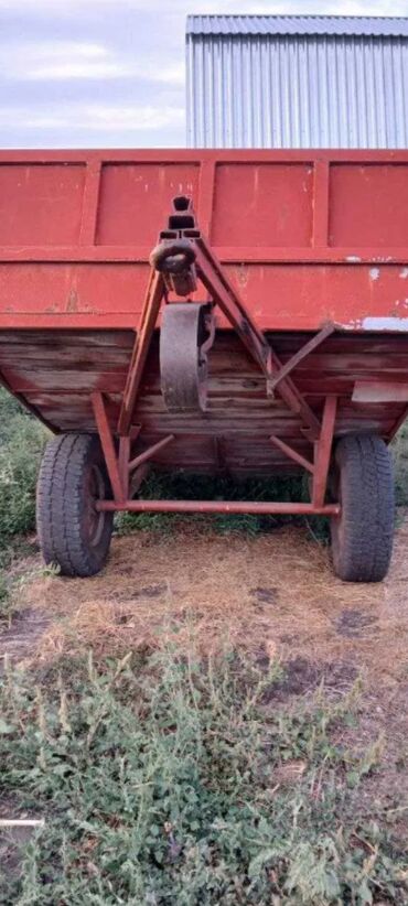 Traktor qoşqusu ölçüsü 1.80×280 cox az istifadə olunub demye olar