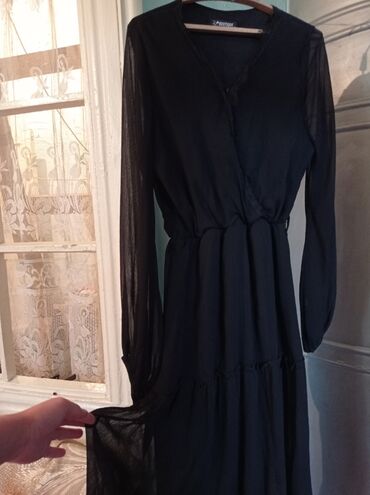 нарядные платья с рукавом: Вечернее платье, Длинная модель, С рукавами, M (EU 38), L (EU 40)