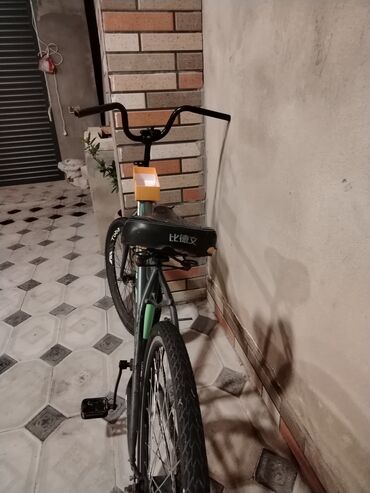 islenmis kvadrasikl: Ançag barter velo ile