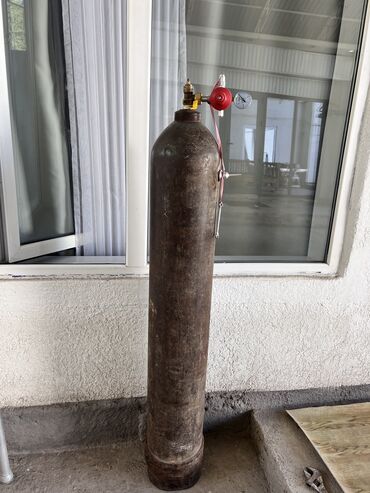стеклянные оборудование: Газ баллон для цветочного магазина.Хорошим клиентам уступим 🥰