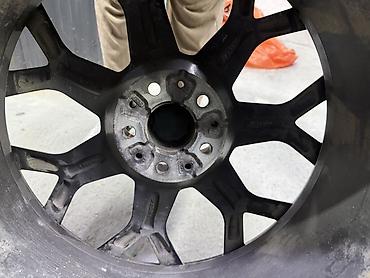 blizzak: Комплект колес BMW для кроссоверов/SUV. Состав: - 4 оригинальных — 8