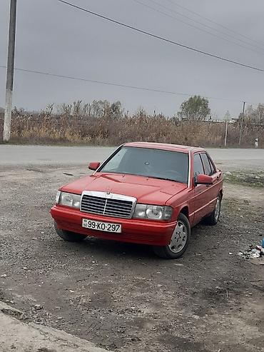 Mercedes-Benz: Mercedes-Benz 190: 2 l | 1993 il — 2