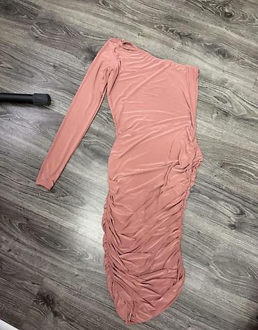 pantalone mona: Prelepa Missguided Tall haljina na jedno rame, veličine 42 za višu — 1