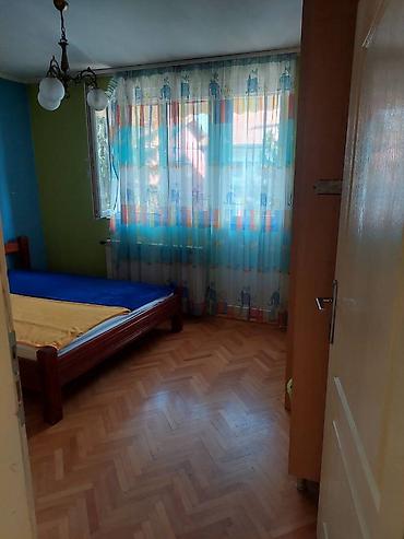 Dugoročni najam stanova: IZDAJEM STAN 90km2 NA STAROM CERAKU (ZARKOVO) Dva nivoa, prvi 50km2 — 13