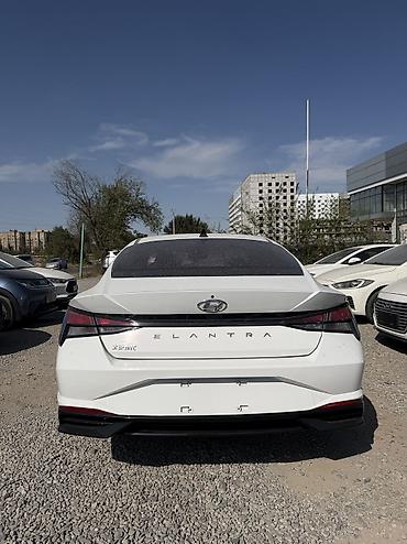 хендай елантра: Hyundai Elantra: 2022 г., 1.5 л, Автомат, Бензин, Седан — 3