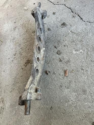 metal boru: Məhsul: Metal konstruksiya hissələri (2 ədəd) Təsvir: - Güclü tökmə — 2