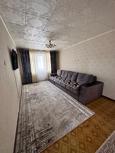 токмак: Продаётся 3-комнатная квартира 🏠 📍 Адрес: г. Токмок, мкр. 3, дом 26 🏫 — 1