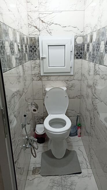 sumqayit kirayə ev: Kirayə verilir, Əhmədli metrosunun çıxışı, 9/5,əla təmirli, mərkəzi
