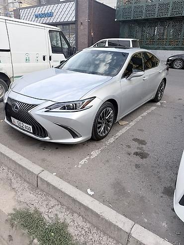 х5 м: Lexus ES: 2019 г., Автомат, Гибрид, Седан — 2