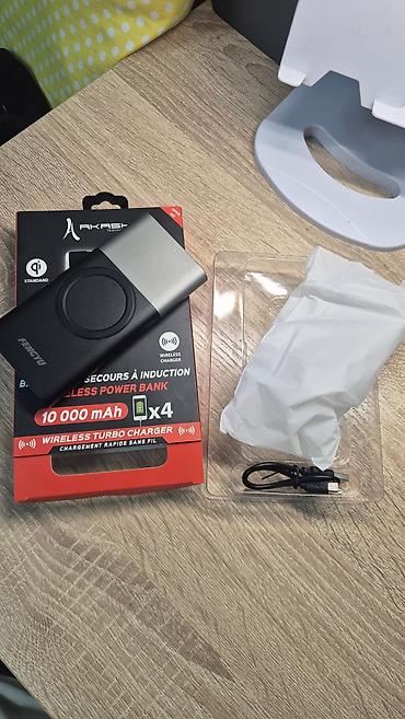 hoco e96a: Внешний аккумулятор Akashi Wireless Power Bank 10 000 мА⋅ч - Емкость — 2