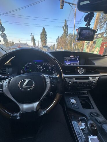 es 2016: Lexus ES: 2015 г., 2.5 л, Типтроник, Гибрид, Седан