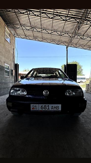Продажа авто: Volkswagen Golf: 1993 г., 1.8 л, Механика, Бензин, Хэтчбэк — 2