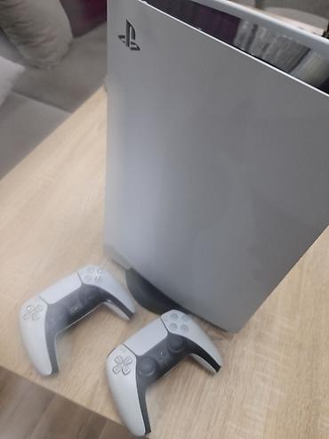 playstation 5 diskləri: PlayStation 5 (Diskli versiya) + 2 ədəd DualSense idarəetmə pultu + 5 — 1