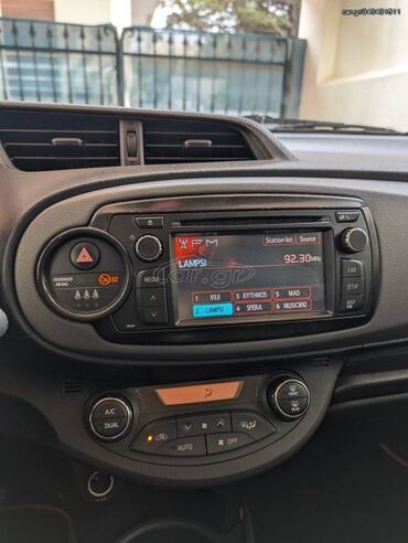 Toyota: Toyota Yaris: 1.4 l. | 2012 έ. Χάτσμπακ — 18
