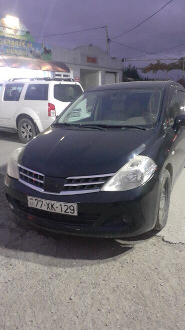 Nissan: Nissan Tiida: 1.5 l | 2011 il Hetçbek