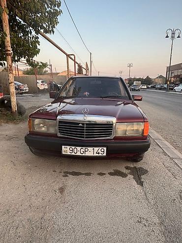 Mercedes-Benz 190 (W201) sedan - Kuzov: 4 qapılı sedan, tünd bordo lalafo.az -da Mercedes-Benz 190 (W201) sedan - Kuzov: 4 qapılı sedan, tünd bordo
